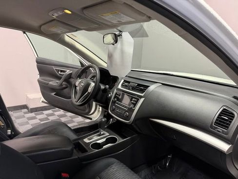 Used 2018 Nissan Altima 2.5 S w/ S Convenience Package FWD image 24