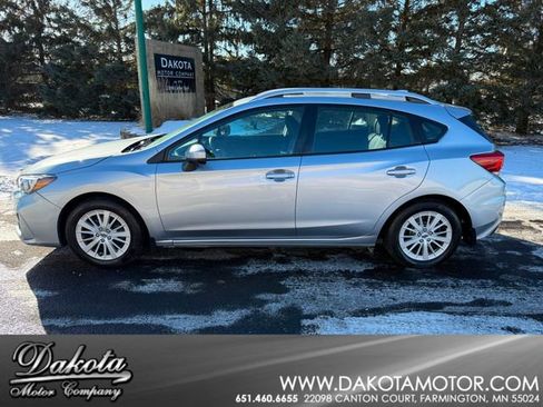 Used 2017 Subaru Impreza 2.0i Premium image 1