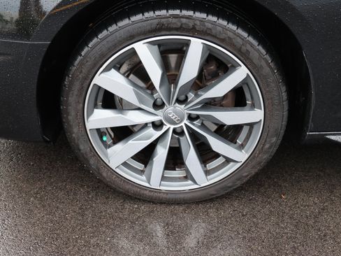 Used 2020 Audi A4 2.0T Premium w/ Convenience Package FWD image 9