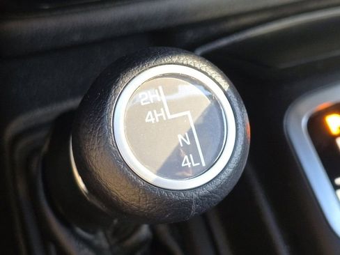 Used 2021 Jeep Wrangler Sport AWD/4WD image 23