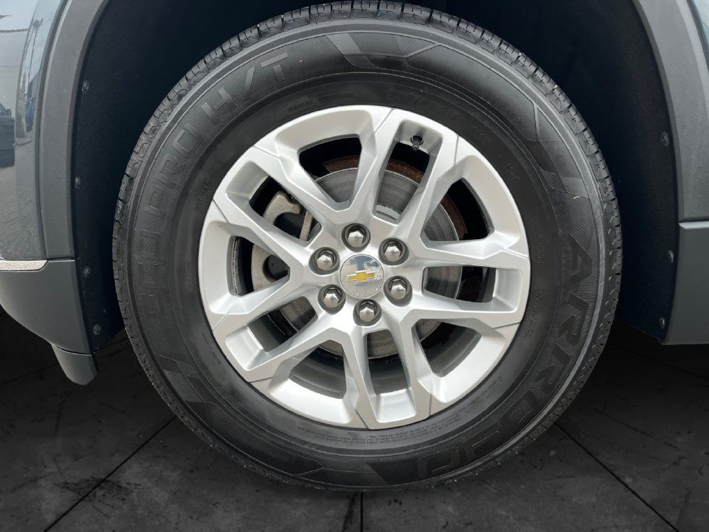 Used 2019 Chevrolet Traverse LT AWD/4WD image 14