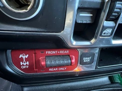 Used 2019 Jeep Wrangler Unlimited Rubicon AWD/4WD image 29
