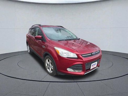 Used 2015 Ford Escape SE w/ Equipment Group 201A image 7
