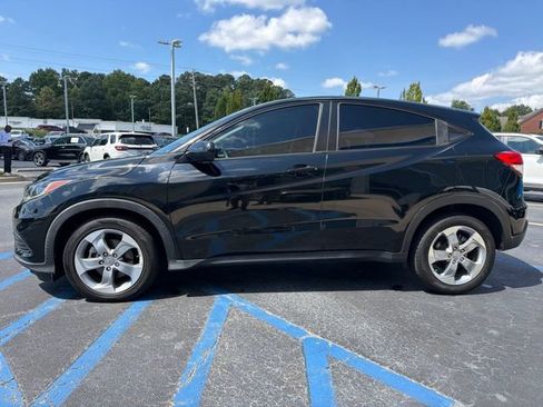 Used 2019 Honda HR-V LX image 10
