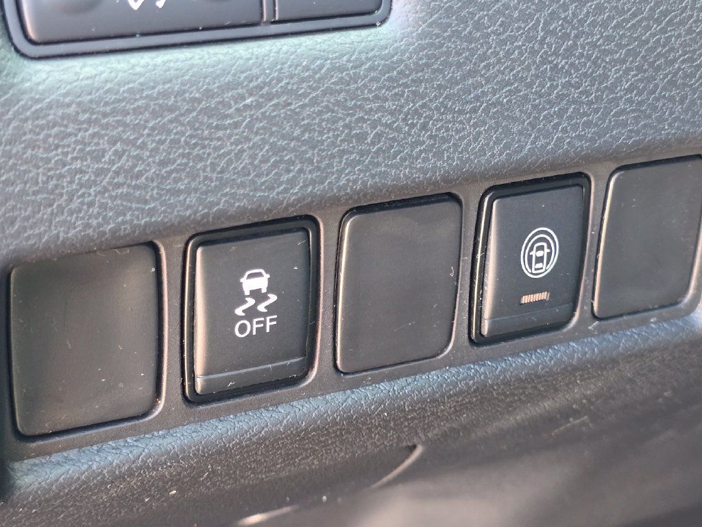 Used 2022 Nissan Murano S AWD/4WD image 10