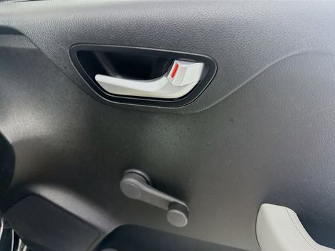 Used 2018 Kia Rio LX image 29