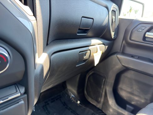 New 2025 Chevrolet Silverado 1500 Custom image 34