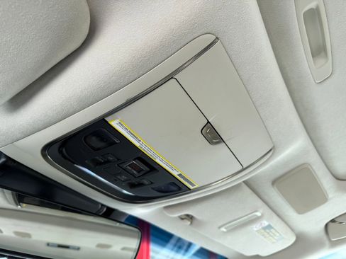 Used 2020 Lexus LS 500 w/ Interior Upgrade Package image 32