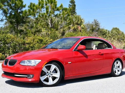 Used 2011 BMW 328i Convertible image 26