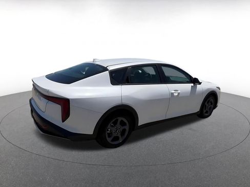 Used 2025 Kia K4 FWD image 14