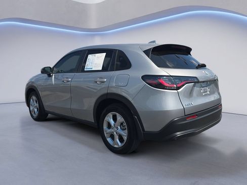 Used 2025 Honda HR-V LX image 3