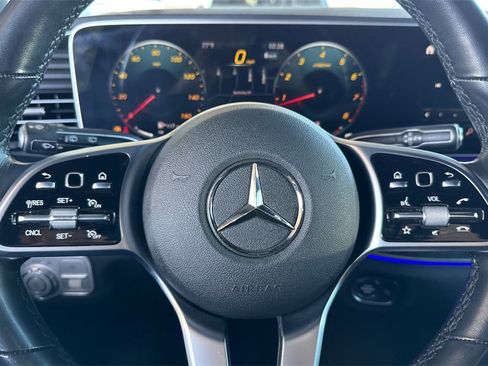 Used 2022 Mercedes-Benz GLE 350 4MATIC image 23