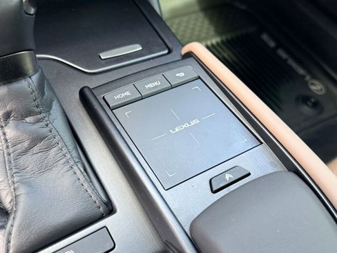 Certified 2022 Lexus ES 350 w/ Accessory Package 2 image 23