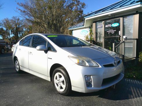 Used 2011 Toyota Prius Three image 4