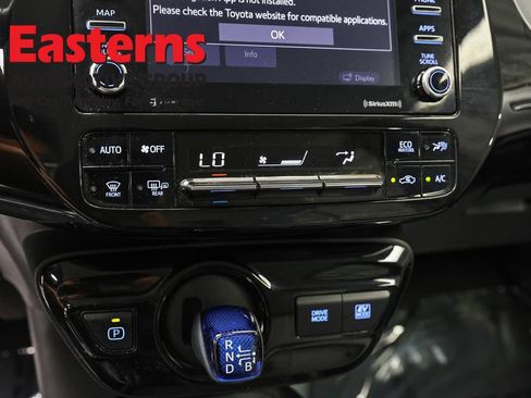 Used 2022 Toyota Prius LE FWD image 19