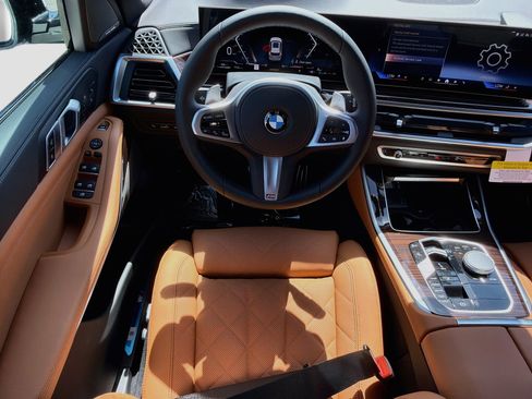 New 2026 BMW X5 xDrive40i w/ M Sport Package AWD/4WD image 17