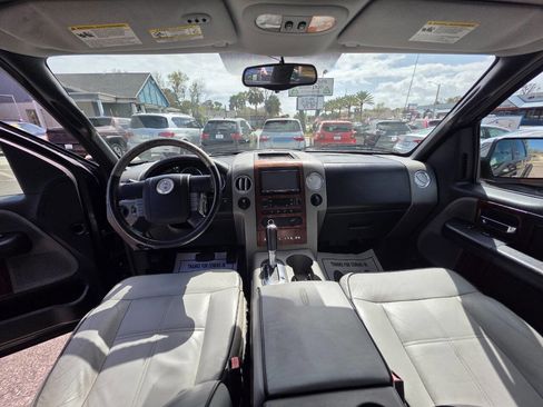 Used 2006 Lincoln Mark LT 4x4 image 13