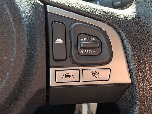 Used 2018 Subaru Forester 2.5i Premium AWD/4WD image 23