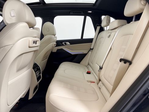 Used 2022 BMW X5 sDrive40i w/ Parking Assistance Package RWD image 25