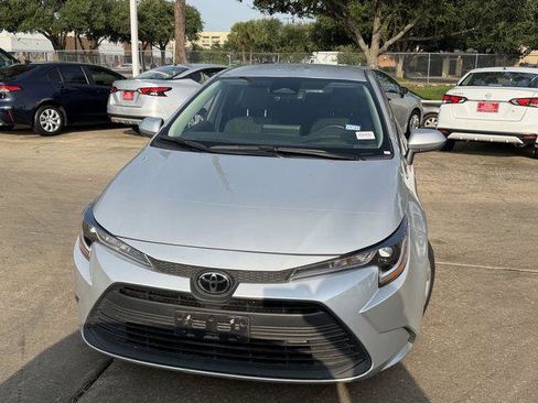 Certified 2026 Toyota Corolla LE FWD image 2