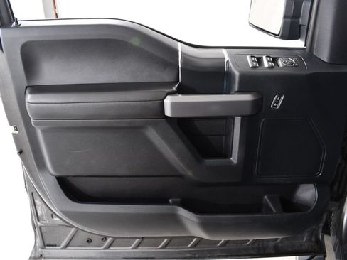 Used 2018 Ford F150 XLT w/ Equipment Group 302A Luxury AWD/4WD image 25