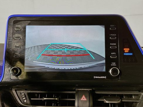 Used 2020 Toyota C-HR XLE FWD image 25