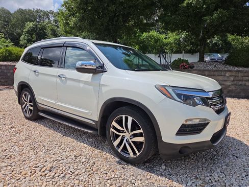 Used 2017 Honda Pilot Elite image 36