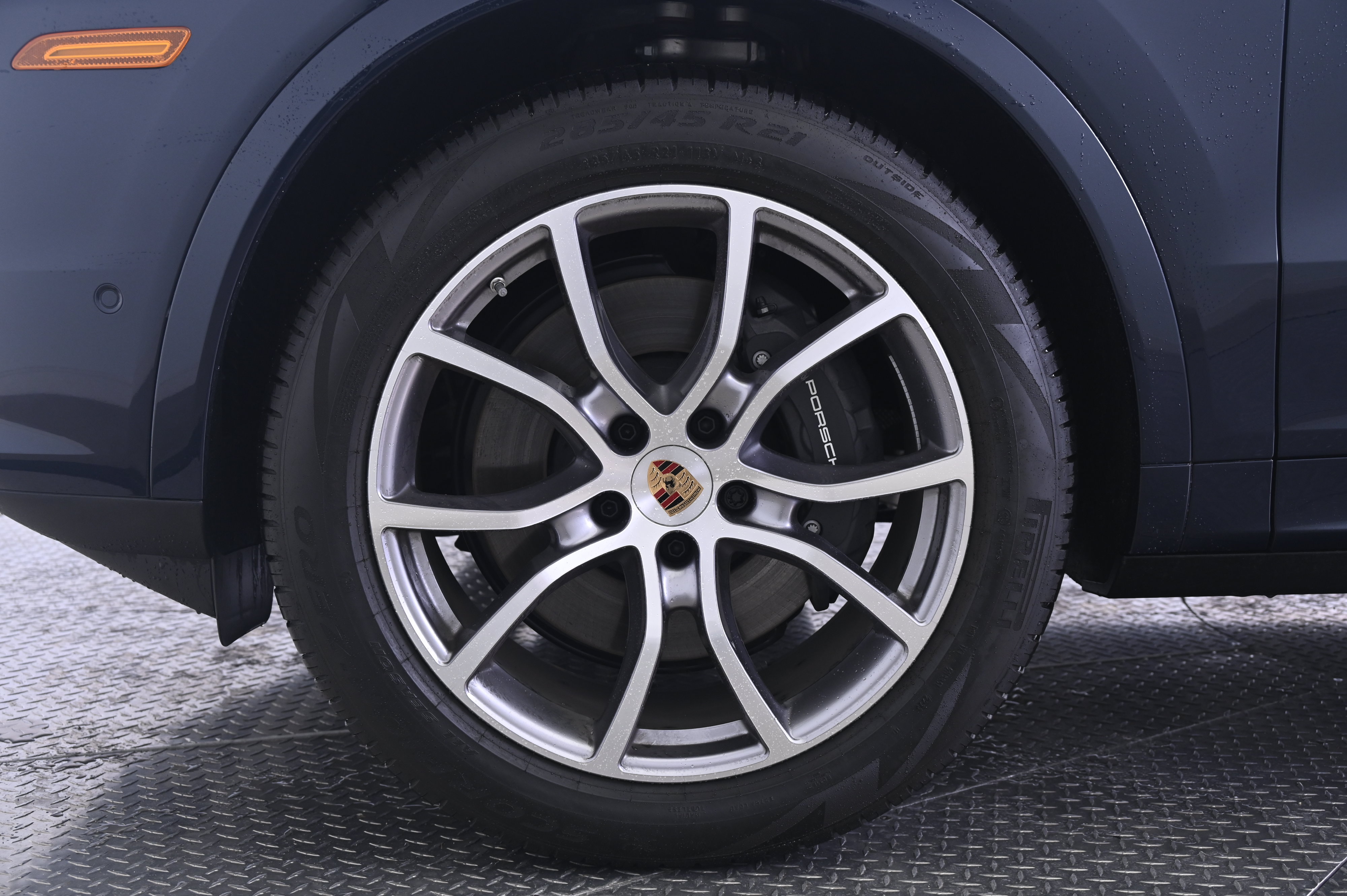 Certified 2026 Porsche Cayenne AWD/4WD image 11