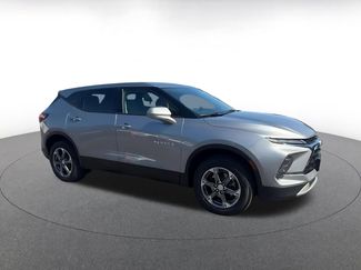 Used 2025 Chevrolet Blazer LT FWD video 2
