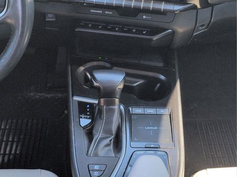 Used 2020 Lexus UX 250h w/ Premium Package image 27