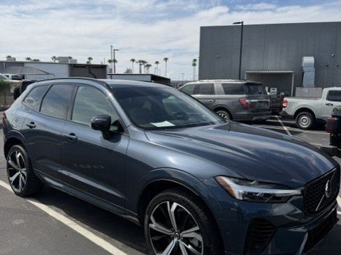 Used 2022 Volvo XC60 T8 R-Design w/ Advanced Package AWD/4WD image 3