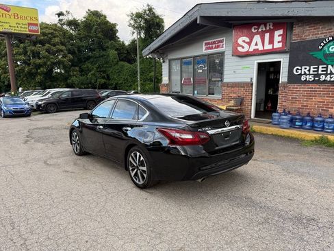 Used 2017 Nissan Altima 2.5 SR FWD image 3