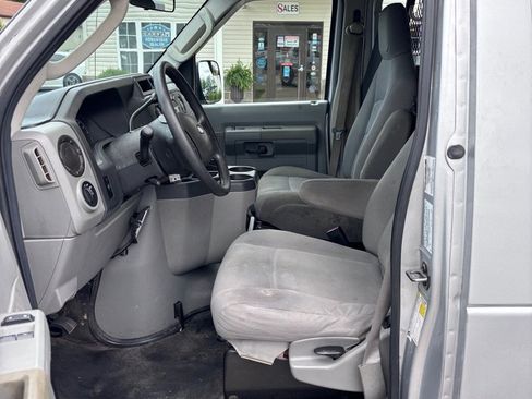 Used 2011 Ford E-350 and Econoline 350 Extended Super Duty w/ Commercial Cargo Van Pkg RWD image 9