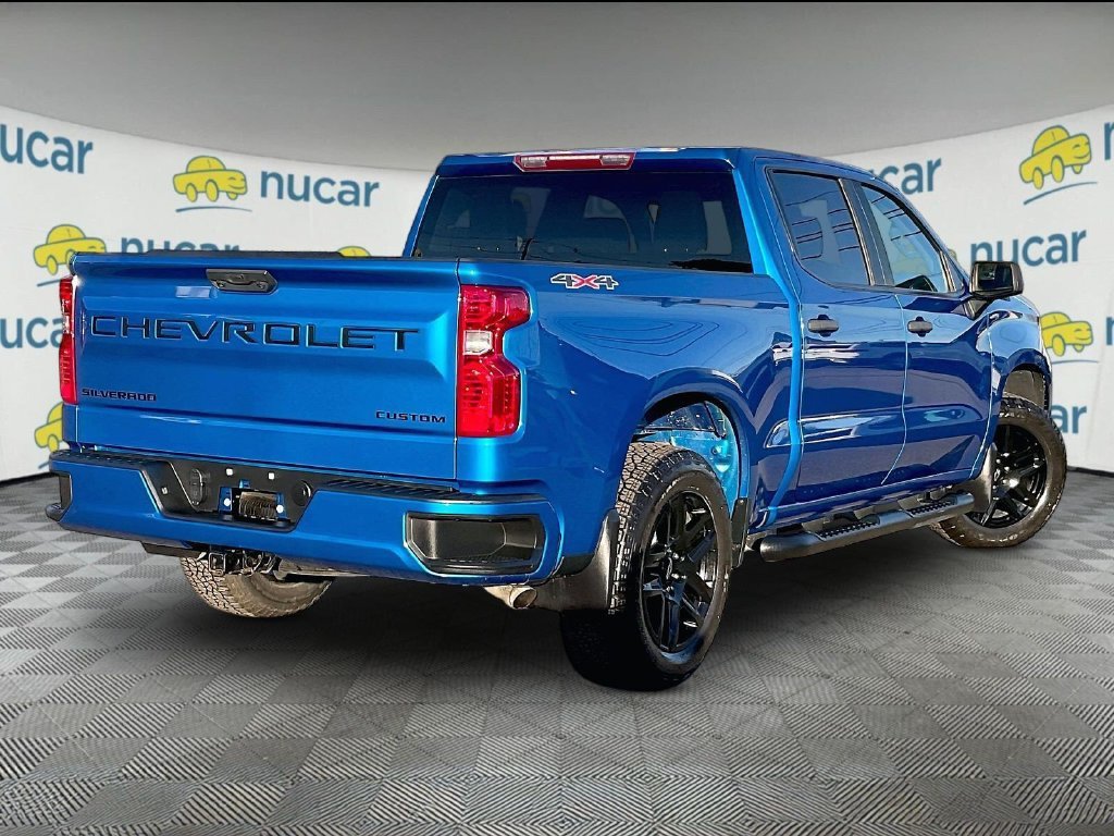 Used 2023 Chevrolet Silverado 1500 Custom w/ 2.7L Blackout Package AWD/4WD image 6