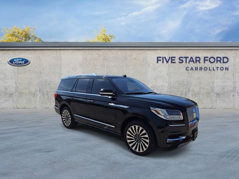 Used 2020 Lincoln Navigator Reserve w/ Luxury Package image 2