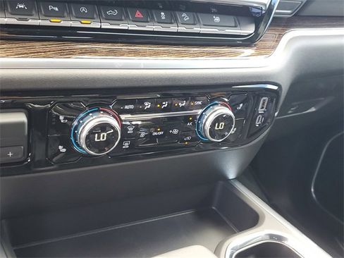 New 2026 GMC Sierra 1500 Elevation w/ Elevation Premium Package image 16