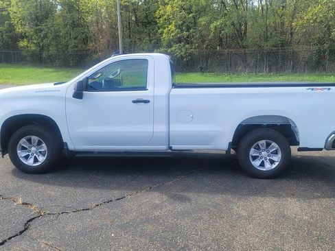 Used 2025 Chevrolet Silverado 1500 W/T w/ WT Value Package image 7
