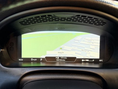 Used 2016 Jaguar XJ R-Sport image 17