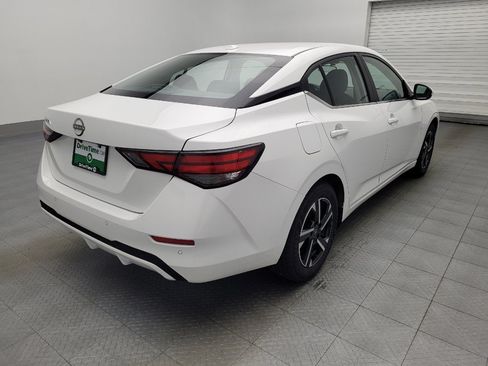 Used 2025 Nissan Sentra SV FWD image 9
