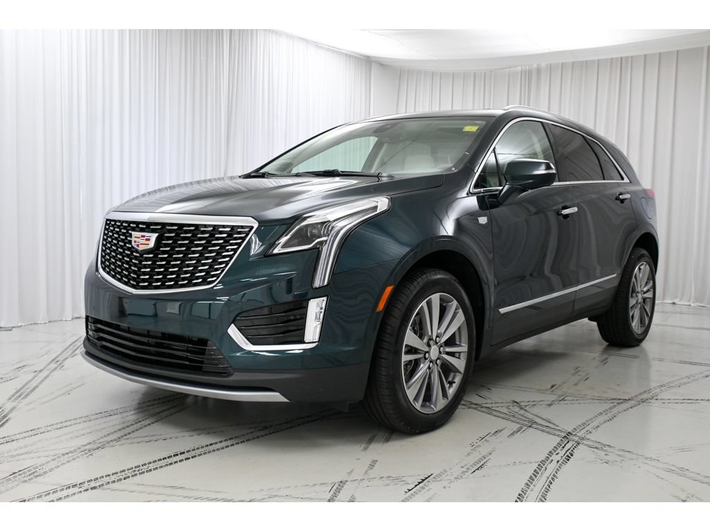 Used 2025 Cadillac XT5 Premium Luxury AWD/4WD image 4