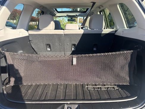 Used 2015 Subaru Forester 2.5i Premium w/ All-Weather Package image 12