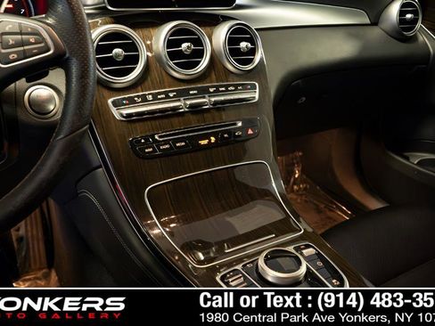 Used 2018 Mercedes-Benz GLC 300 4MATIC image 33