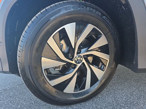 New 2026 Volkswagen Tiguan S image 29