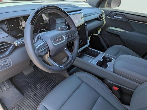 New 2026 GMC Acadia AT4 w/ Super Cruise Package image 7