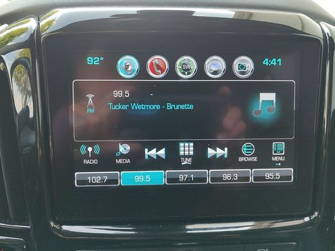 Used 2019 Chevrolet Traverse LT w/ LT Premium Package FWD image 8