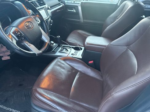 Used 2016 Toyota 4Runner Limited image 8
