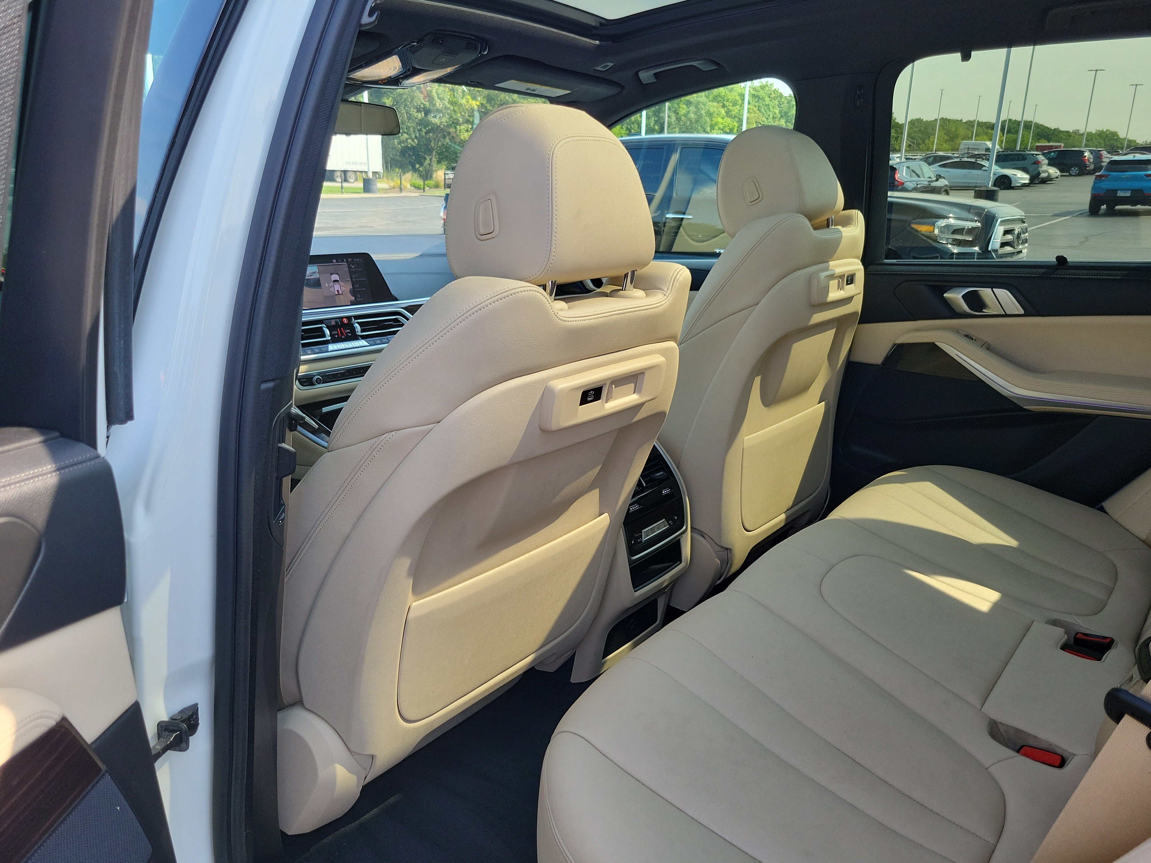 Used 2020 BMW X5 xDrive40i w/ Convenience Package AWD/4WD image 14