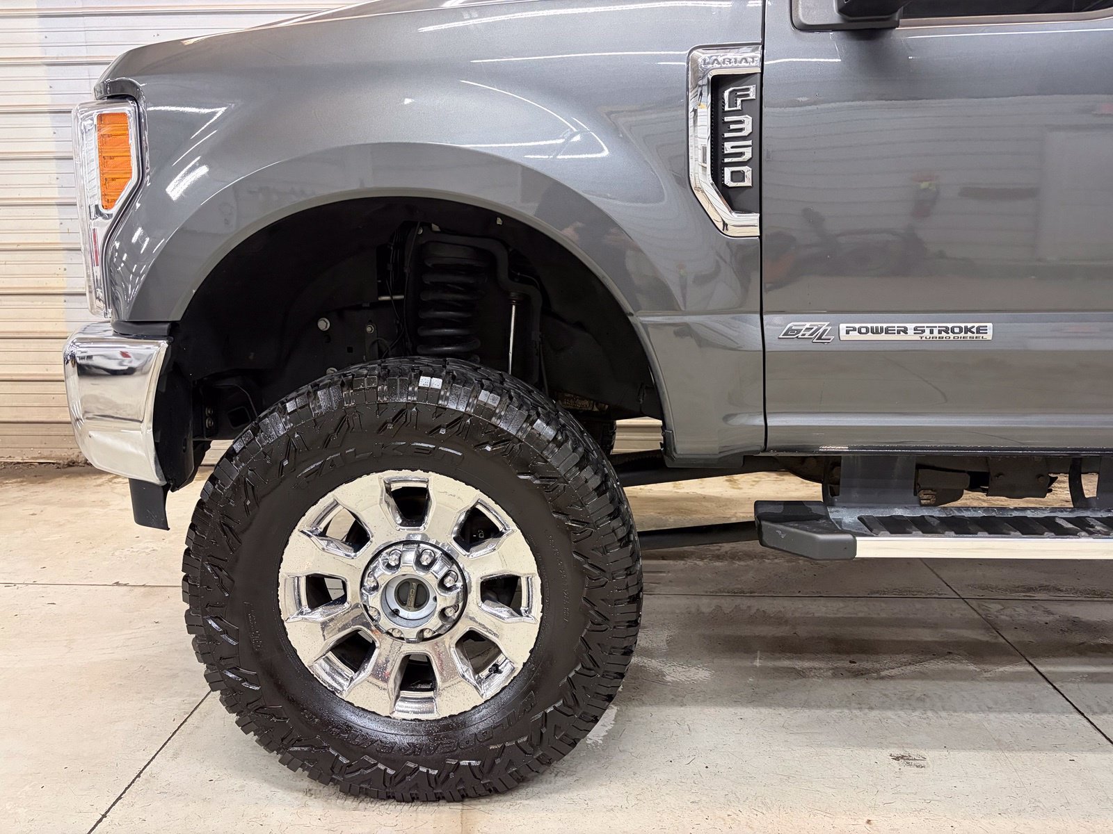 Used 2018 Ford F350 Lariat w/ Lariat Ultimate Package AWD/4WD image 4