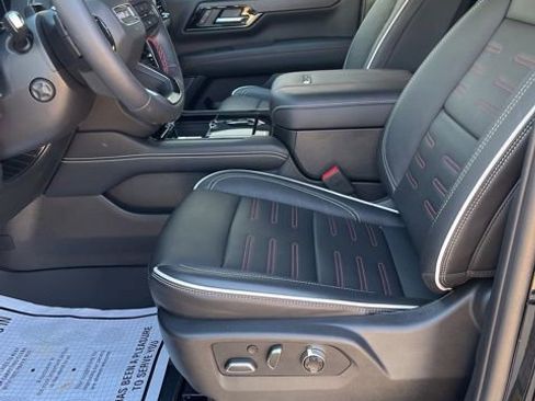 Used 2025 GMC Yukon XL AT4 Ultimate w/ LPO, AT4 Appearance Package image 14