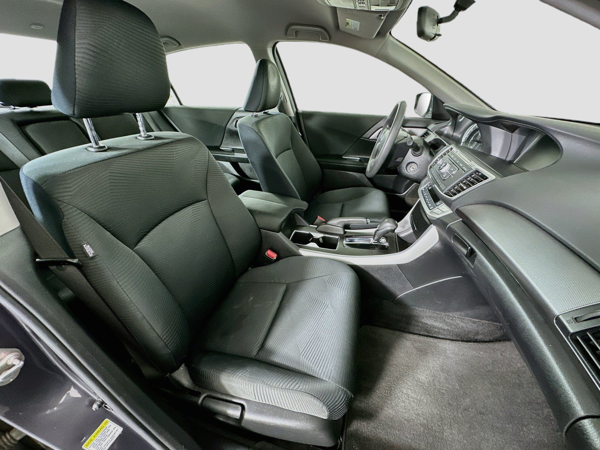 Used 2015 Honda Accord LX image 28